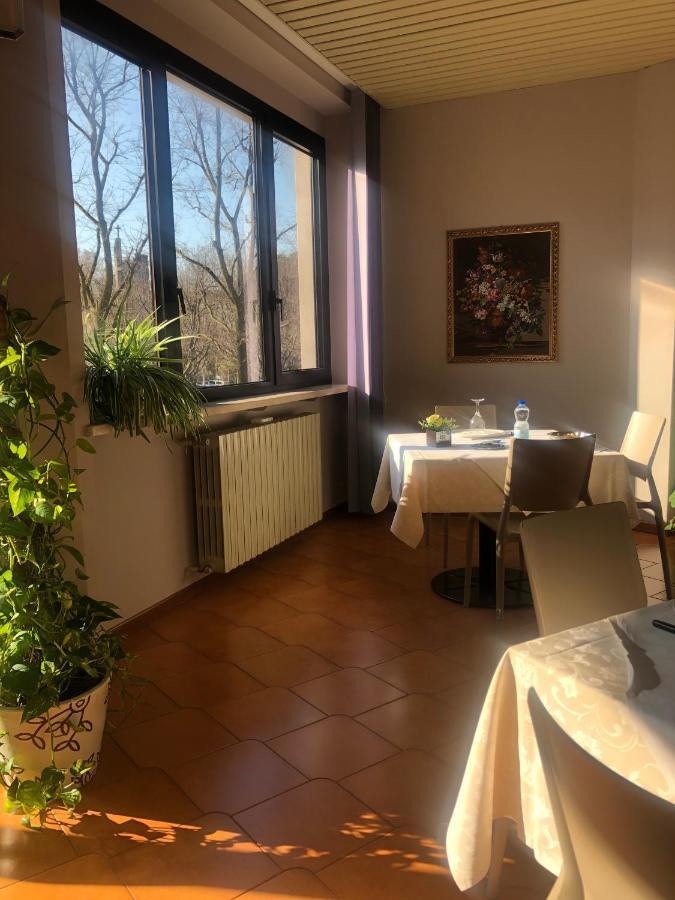Albergo Casa Dell'Ospite Бреша Екстериор снимка